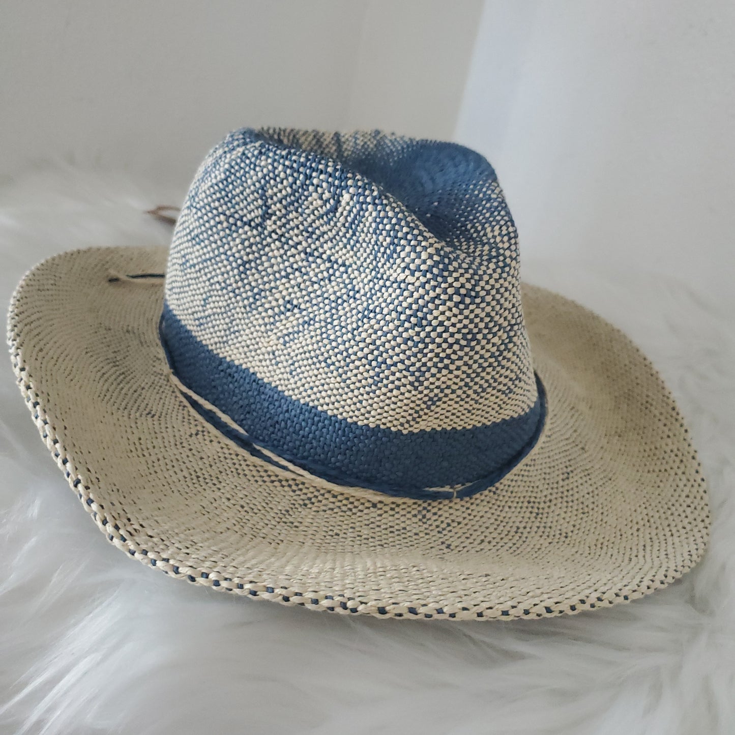 Sun Hats coral & reef .