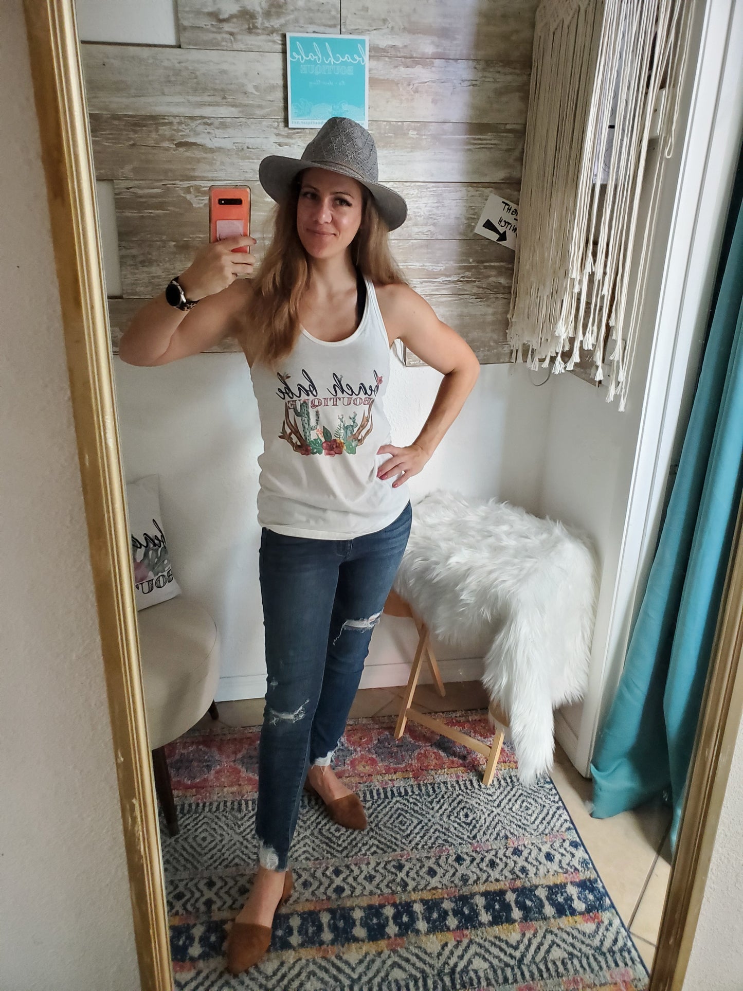 Sun Hats coral & reef .