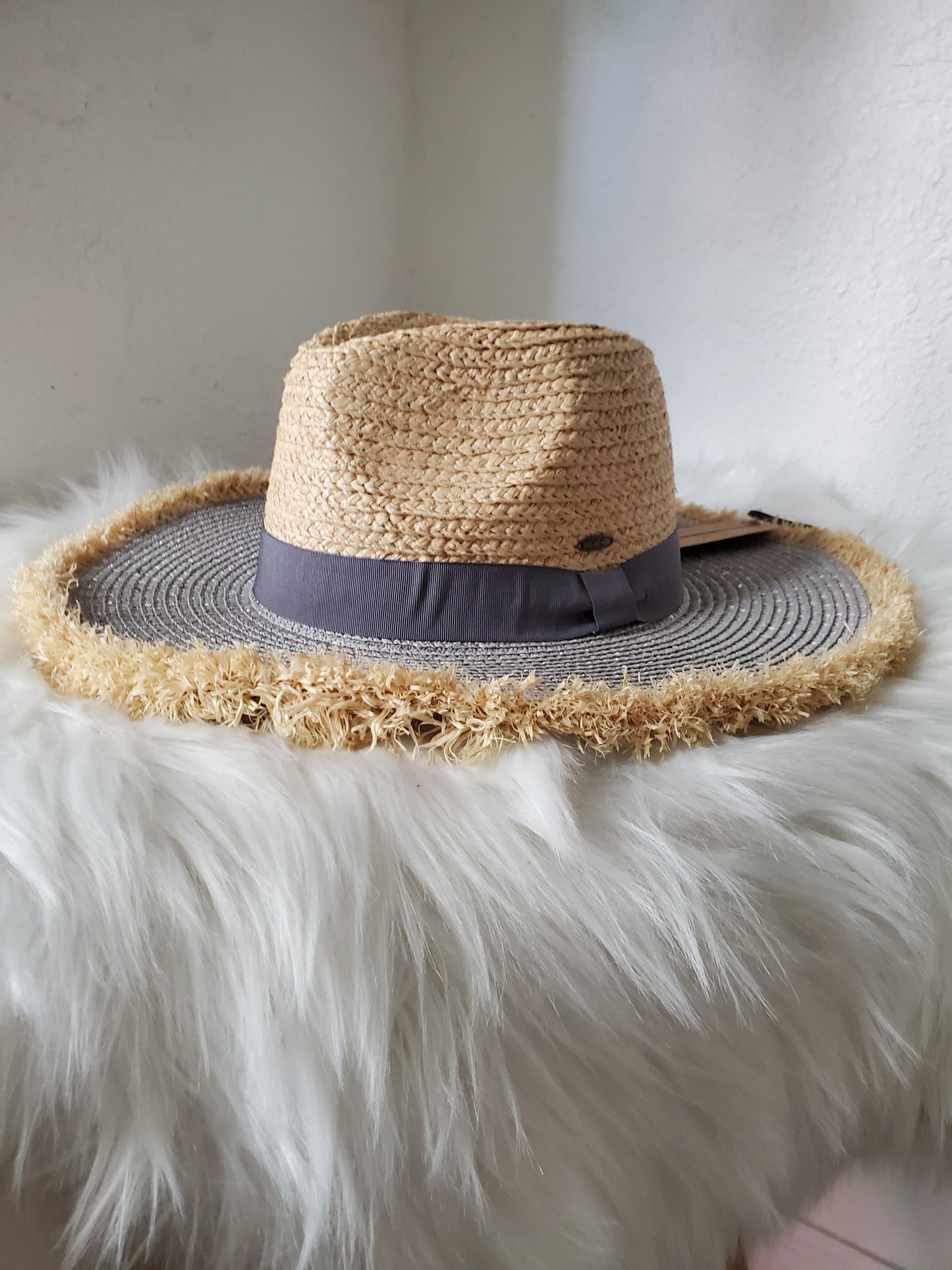 Sun Hats coral & reef .