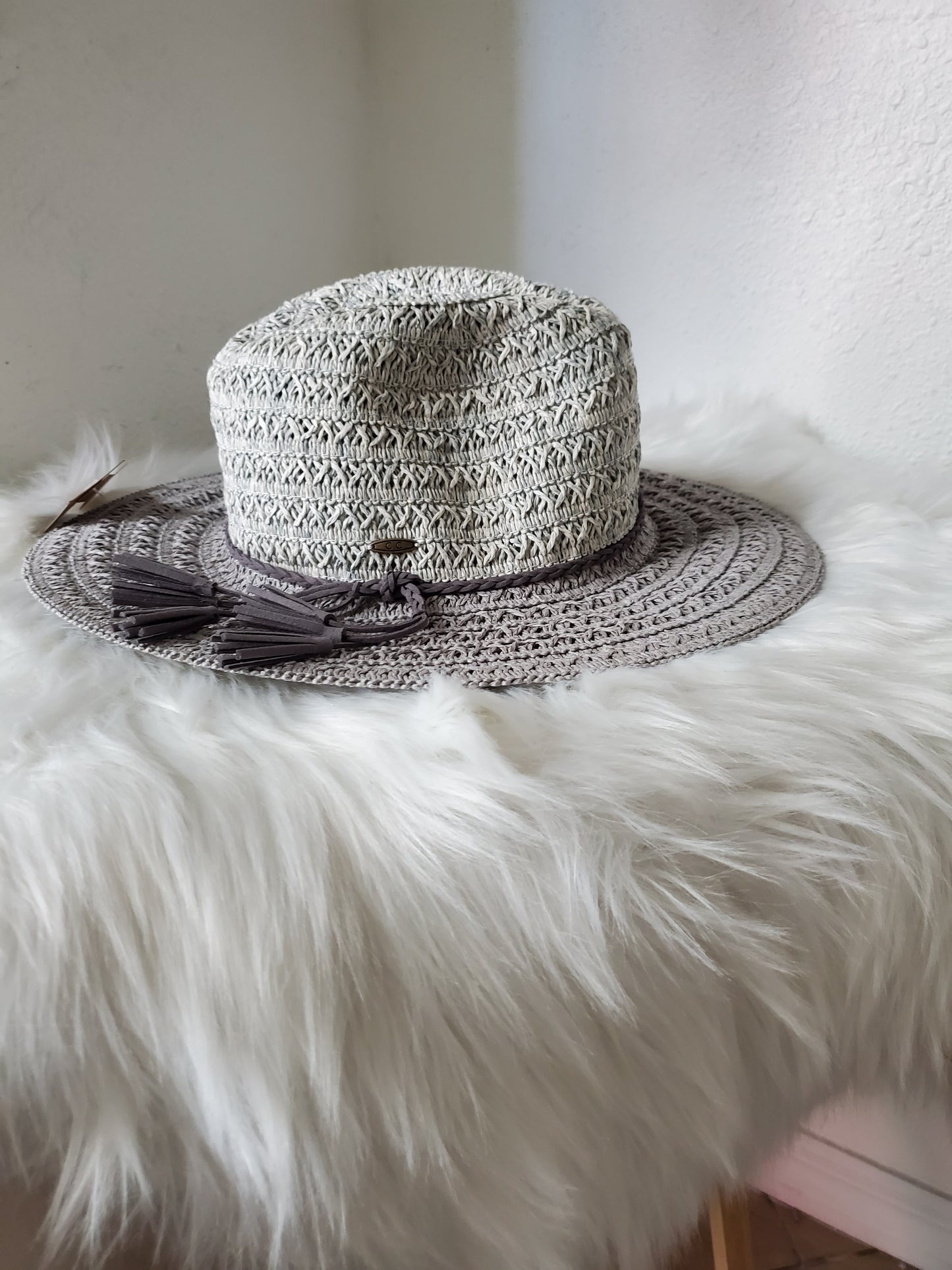 Sun Hats coral & reef .