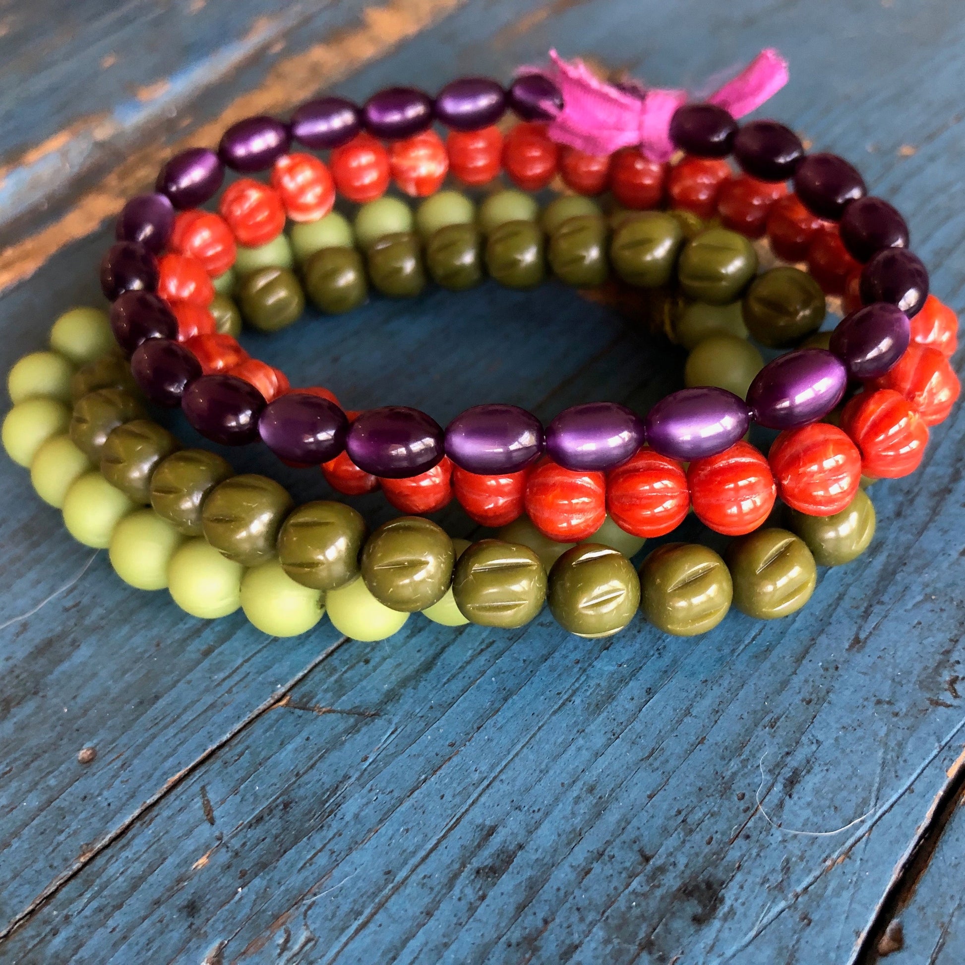 Gem Tone Jewels Stack and Stretch Bracelet Set - coral & reef 