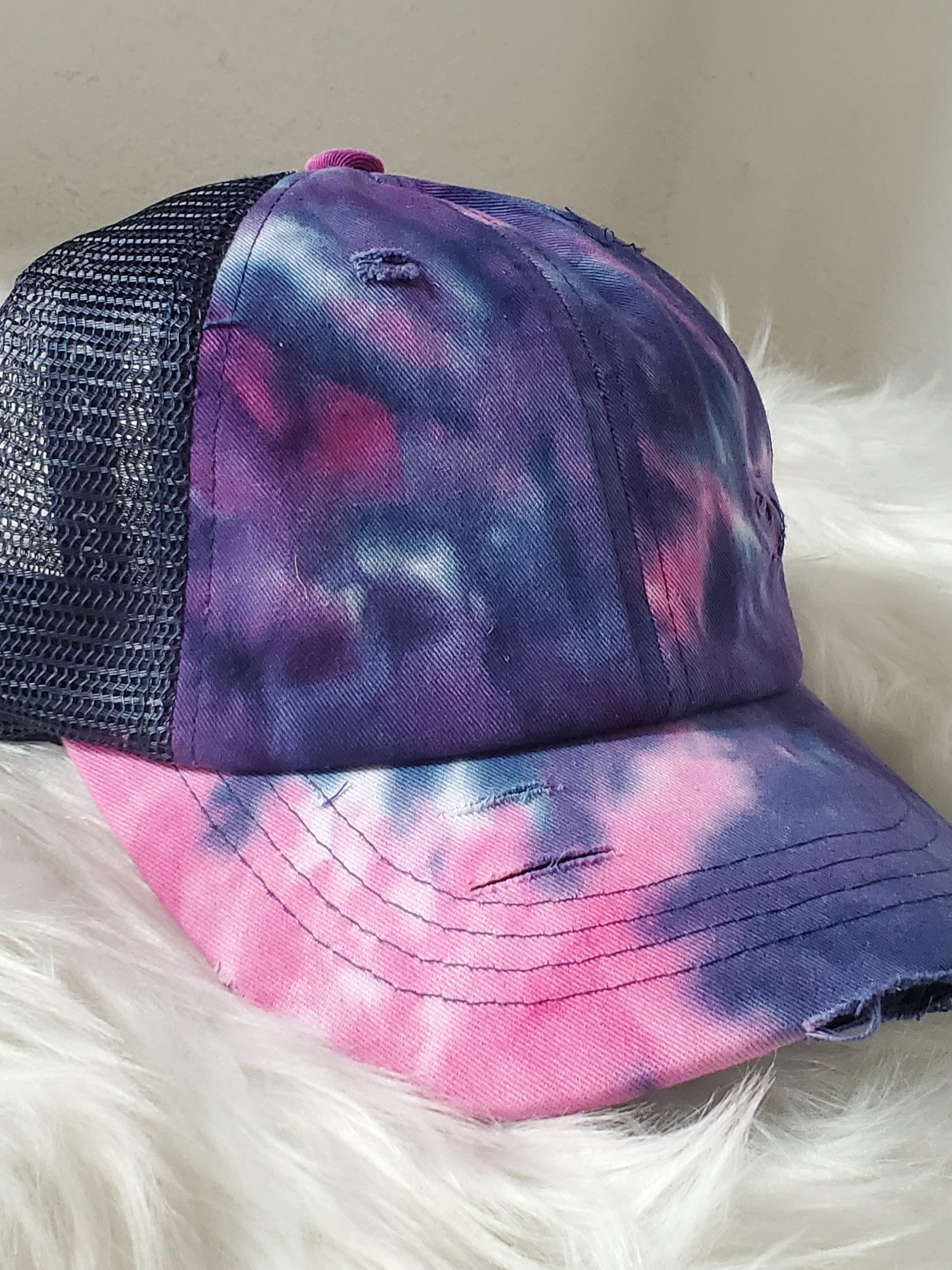 Hats  coral & reef .